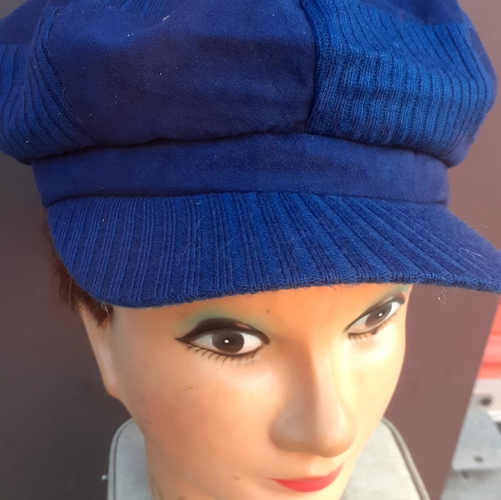 New Women's Black Red Newsboy Cabie Hat S M Cap - Picture 4 of 12